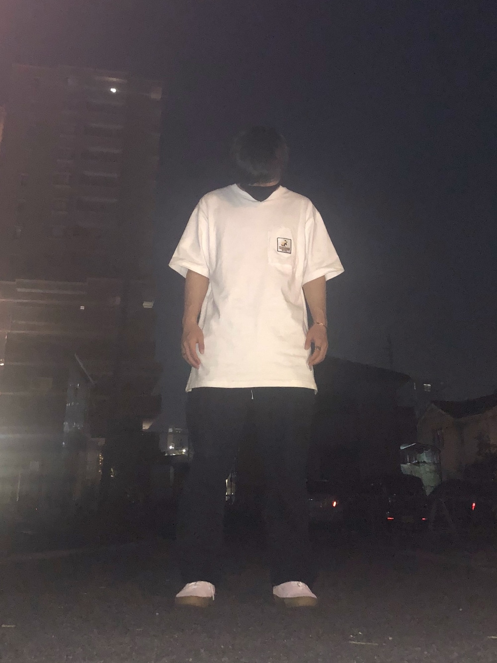 「XLARGEのアイテム（Tシャツ/カットソー、ホワイト系）」を使った、ばっさーさん（メンズ・170cm）の秋コーディネートの1枚目の写真
