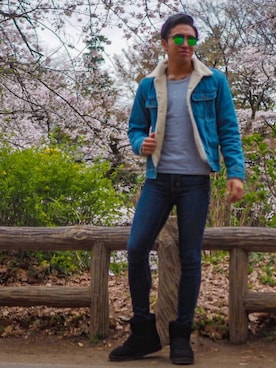 「BEARPAW（ベアパウ）のアイテム」を使った、Tomさん（メンズ・170cm）の春コーディネート