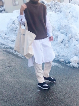 「アイテム（スリッポン）」を使った、サヤさん（レディース・158cm）の冬コーディネート