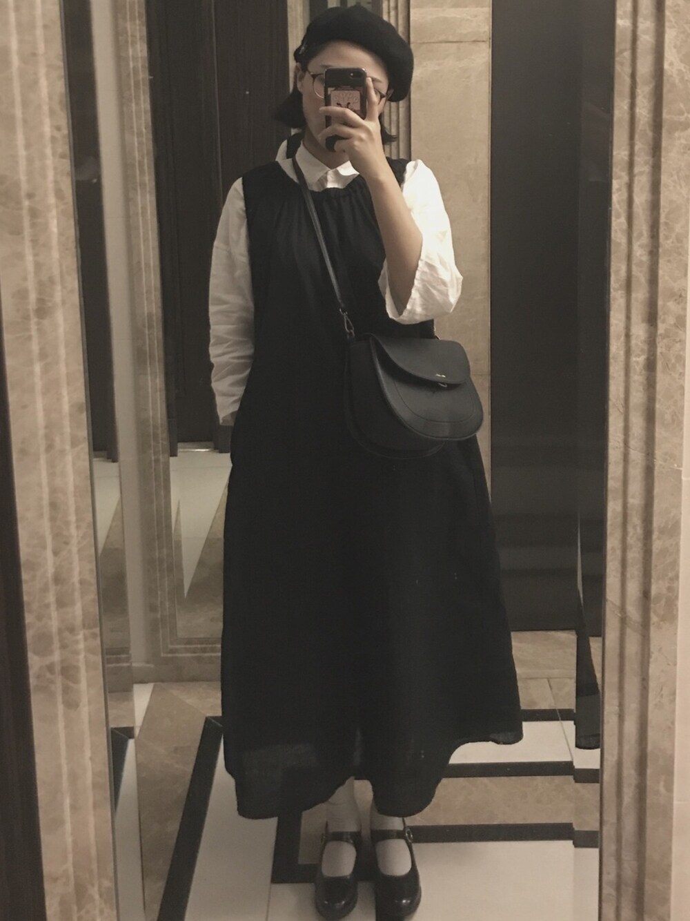 「大人カジュアル、ootd、シンプルコーデ、黒」｜「niko and...のアイテム（ショルダーバッグ、ブラック系）」を使った、mankkongさん（レディース・165cm）の春コーディネートの1枚目の写真