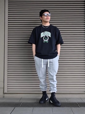 「MONKEY TIME（モンキータイム）のアイテム（スウェットパンツ）」を使った、Kentaro Nishimotoさん（メンズ・170cm）の春コーディネート