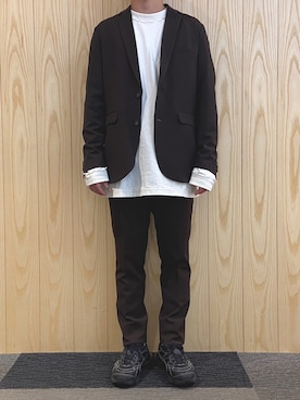 「STUDIOUS（ステュディオス）のアイテム（パンツ）」を使った、田中貴大さん（メンズ・168cm）の秋コーディネート