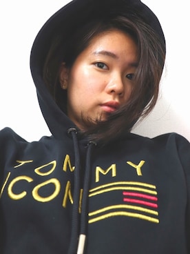 「TOMMY HILFIGER」｜「アイテム（ワンピース/ドレス）」を使った、Sayakaさん（レディース・157cm）の秋コーディネート
