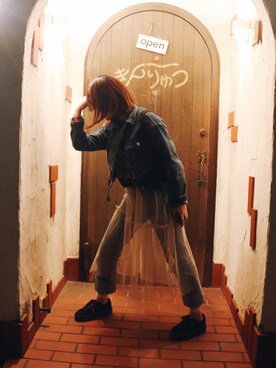 「PUMA（プーマ）のアイテム（スニーカー、グリーン系）」を使った、香菜酱さん（レディース）の春コーディネート