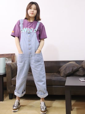 「Bershka（ベルシュカ）のアイテム（パンプス、シルバー系）」を使った、香菜酱さん（レディース）の春コーディネート