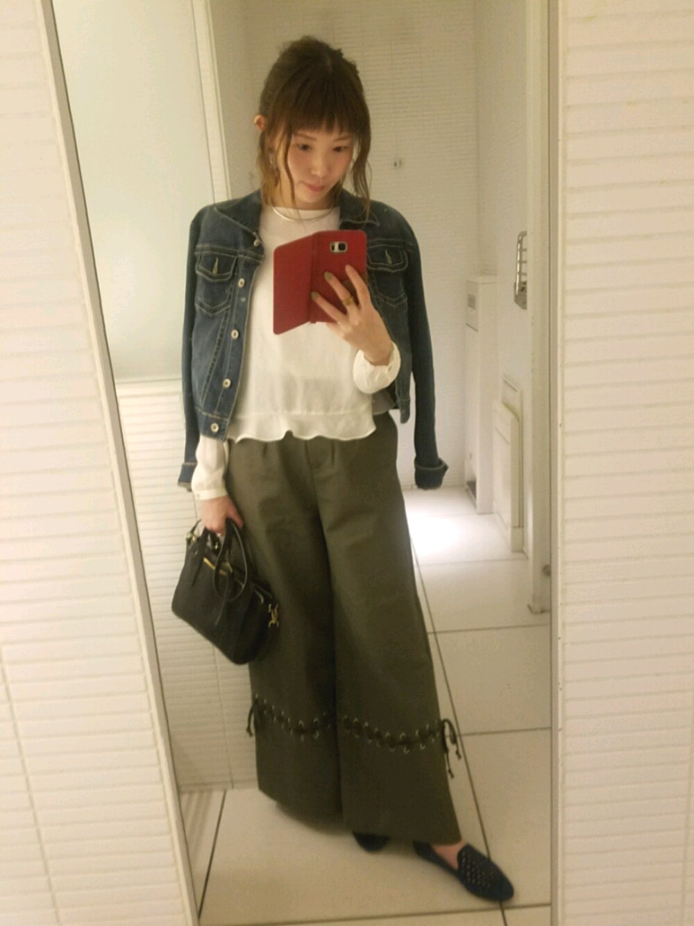 「春コーデ、大人カジュアル、Gジャン」｜「ZARAのアイテム（シャツ/ブラウス、ホワイト系）」を使った、ぴこさん（レディース・166cm）の春コーディネートの1枚目の写真