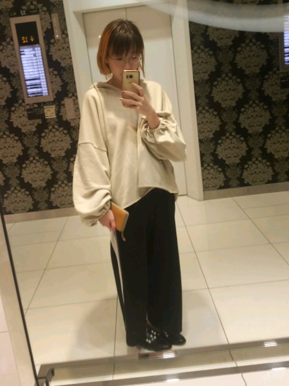 「orangehair」｜「mikoa LOWRYS FARMのアイテム（その他パンツ、ブラック系）」を使った、ぴこさん（レディース・166cm）の春コーディネートの1枚目の写真