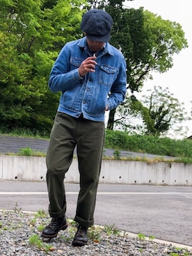 「OSHKOSH（オシュコシュ）のアイテム（パンツ）」を使った、眼鏡(本体)さん（メンズ・173cm）の春コーディネート