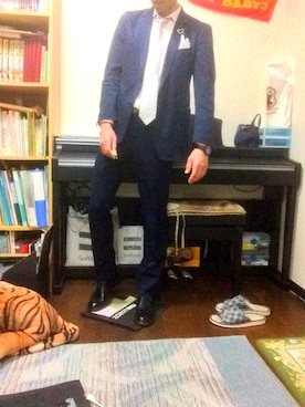 「アイテム（腕時計、パープル系）」を使った、T.HRSWさん（メンズ・170cm）の春コーディネート