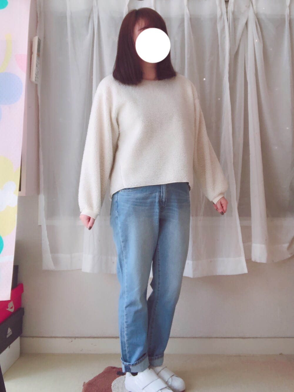 「ゆるコーデ、シンプルコーデ、デニム、ラフ、大学生、ootd、スニーカーコーデ、いいね、save、フォローお願いします🤑、ボア、シンプル」｜「SM2のアイテム（トップス、ホワイト系）」を使った、ころりさん（レディース・153cm）の冬コーディネートの1枚目の写真