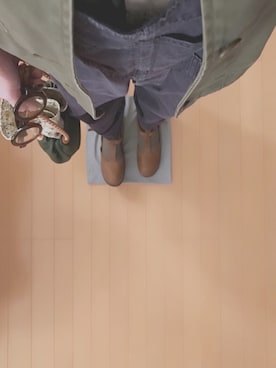 「YAECA」｜「アイテム（オールインワン・サロペット）」を使った、なお なお。さん（レディース・159cm）の春コーディネート