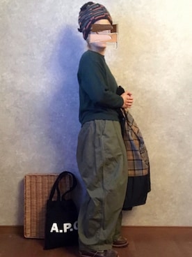 「バブアー女子」｜「アイテム（その他アウター）」を使った、なお なお。さん（レディース・159cm）の秋コーディネート