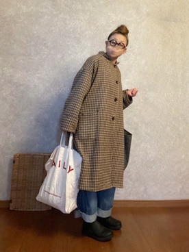 「オーバーサイズコート」｜「アイテム（スリッポン）」を使った、なお なお。さん（レディース・159cm）の冬コーディネート