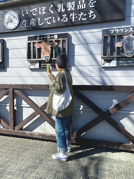 「BLUE BLUE（ブルーブルー）のアイテム（帽子）」を使った、HINATACOTOCOさん（レディース・154cm）の春コーディネート