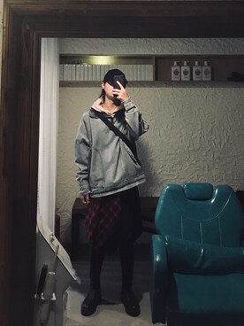 「通勤穿搭」｜「アイテム（パーカー）」を使った、mo小哥さん（メンズ・165cm）の冬コーディネート