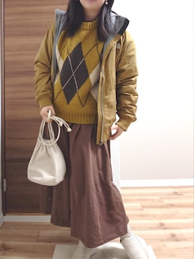 「マスタード」｜「アイテム（スリッポン）」を使った、こあらさん（レディース・159cm）の冬コーディネート