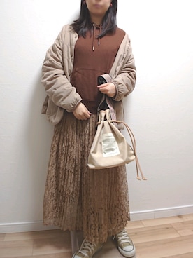 「THEATRE PRODUCTS（シアタープロダクツ）のDIVETTE／ジャガードテープ ナイロンショルダーバッグ（ショルダーバッグ）」を使った、こあらさん（レディース・159cm）の冬コーディネート