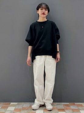 「ダンボールプルオーバー」｜伊藤さん（レディース・156cm）の冬コーディネート
