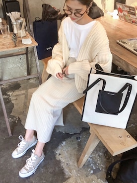 「AKTE（アクテ）のアイテム（その他アウター）」を使った、K A R E Nさん（レディース・167cm）の秋コーディネート