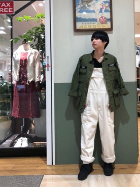 「AVIREX（アヴィレックス）のアイテム（サロペット/オーバーオール）」を使った、Yuuさん（メンズ・167cm）の春コーディネート