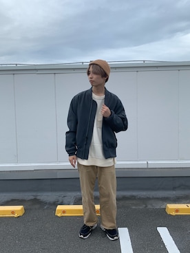 「ワッフルクルーネックＴ」｜「アイテム（MA-1）」を使った、Yuuさん（メンズ・167cm）の秋コーディネート