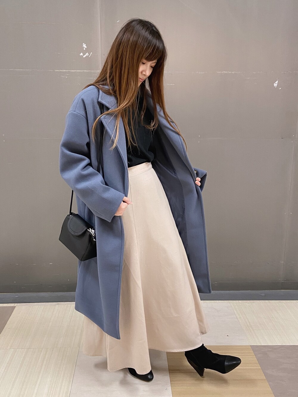 「綺麗目カジュアル、デートコーデ、フレアスカート、モックネックニット、チェスターコート、Green Parks、ELENCARE DUE、chocol raffine robe、アースミュージック＆エコロジー、女の子」｜「ELENCARE DUEの・ELENCARE DUE メルトンチェスターコート＊（チェスターコート、ブルー系）」を使った、mocho❤︎❤︎さん（レディース・156cm）の冬コーディネートの1枚目の写真