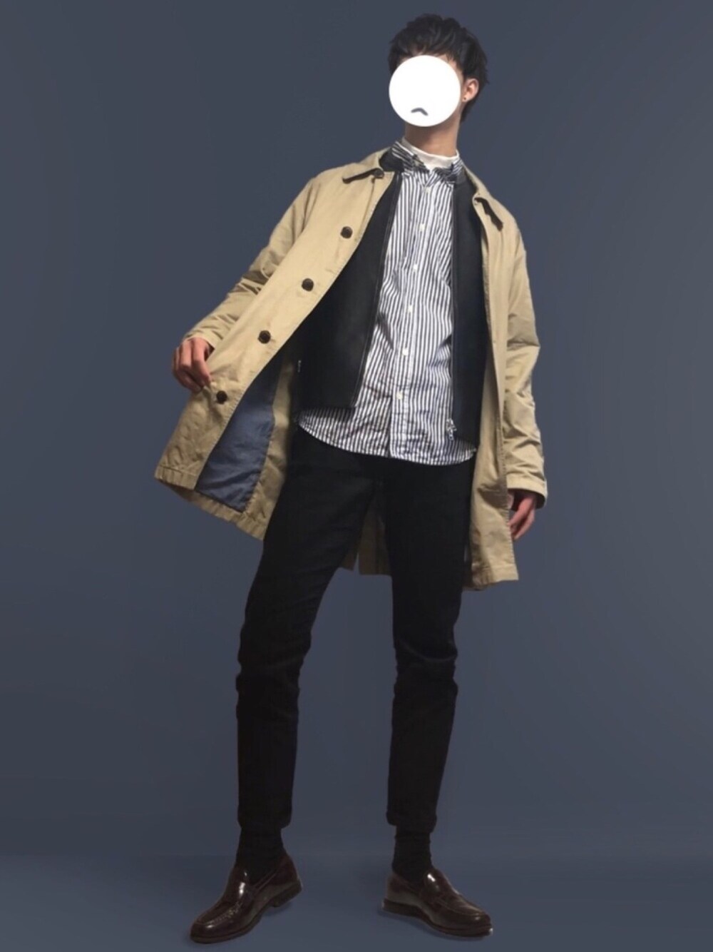 「黒スキニー、ライダース、LIDnM、ストライプシャツ、ストライプ、キレイめ」｜「GAPのアイテム（ステンカラーコート、ベージュ系）」を使った、Bozziさん（メンズ・183cm）の春コーディネートの1枚目の写真