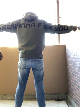 「FR2」｜「アイテム（その他）」を使った、カラカジのYJさん（メンズ・175cm）の春コーディネート