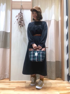 「Samansa Mos2 blue（サマンサモスモスブルー）のアイテム（スニーカー）」を使った、yumina🌳さん（レディース・152cm）の秋コーディネート