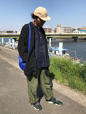 「アイテム（ボディバッグ/ウエストポーチ）」を使った、ryokiyotaさん（メンズ・175cm）の春コーディネート