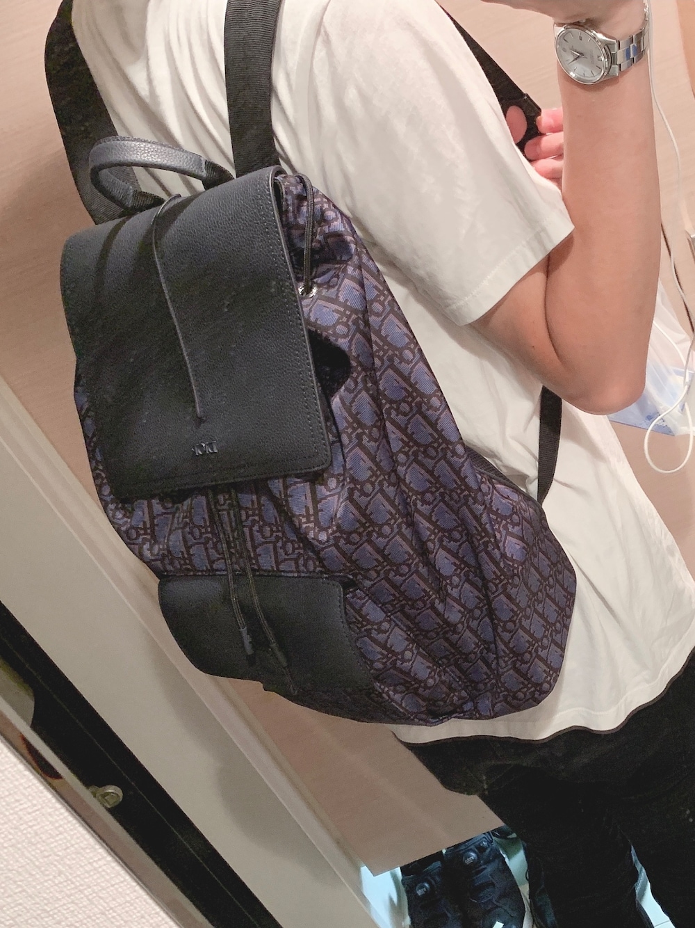 しゅう｜Diorのバックパック/リュックを使ったコーディネート WEAR