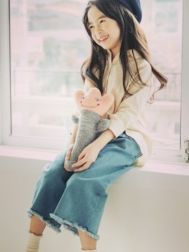 「kid-keiのアイテム（デニムパンツ、ブルー系）」を使った、kid-keiさん（キッズ）の春コーディネート