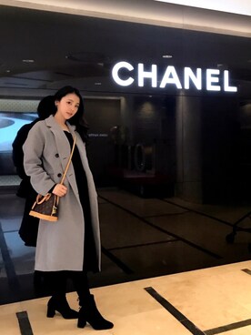 「chanel」｜「アイテム（その他アウター）」を使った、황자현さん（レディース・162cm）の冬コーディネート