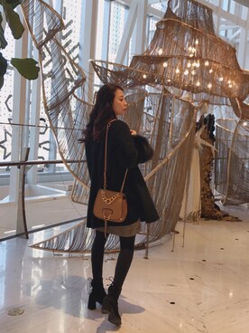 Miu Miu ミュウミュウ のショルダーバッグを使った人気ファッションコーディネート 地域 韓国 Wear