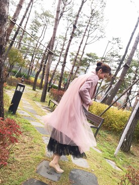 「SNIDEL（スナイデル）のアイテム（チェスターコート）」を使った、황자현さん（レディース・162cm）の秋コーディネート