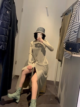 황자현さんのコーディネート