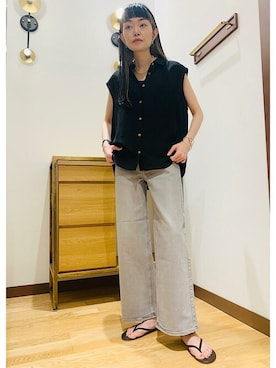 「TKEES（ティキーズ）のアイテム」を使った、北野さん（レディース・165cm）の夏コーディネート