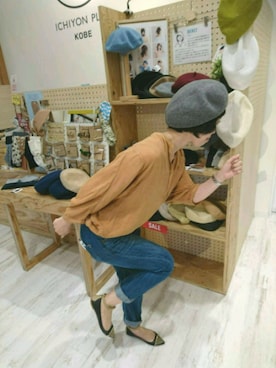 「アーバンリサーチドアーズ」｜「アイテム（ハンチング/ベレー帽）」を使った、14+ イオンモールつくば店 スタッフさん（レディース・155cm）の秋コーディネート