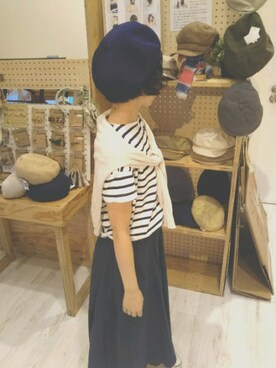 「夏秋ミックス」｜「アイテム（ハンチング/ベレー帽）」を使った、14+ イオンモールつくば店 スタッフさん（レディース・160cm）の秋コーディネート