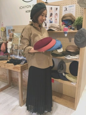 「アイテム（ハンチング/ベレー帽、グリーン系）」を使った、14+ イオンモールつくば店 スタッフさん（レディース・160cm）の秋コーディネート