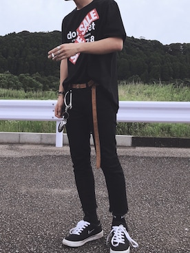 「doublet（ダブレット）のアイテム（Tシャツ/カットソー、ブラック系）」を使った、ナヲさん（メンズ・177cm）の秋コーディネート