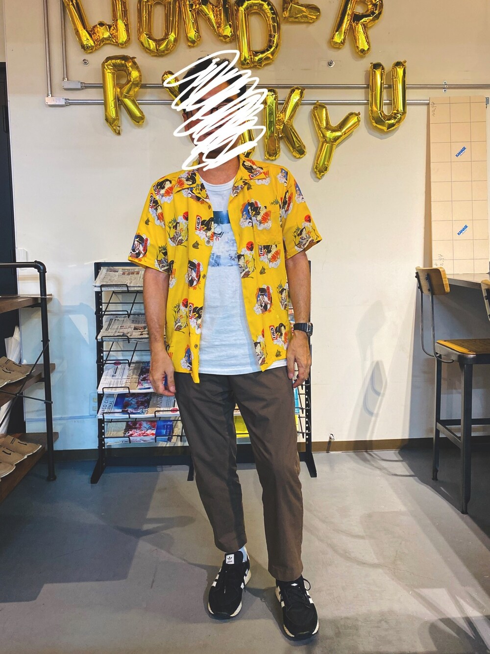 「オトナカジュアル、アロハシャツ、イエローコーデ、おしゃれさんと繋がりたい、沖縄コーデ、FR2、今日のコーデ、リラックススタイル、G-SHOCK、大人コーデ」｜「FR2のアイテム（シャツ/ブラウス、イエロー系）」を使った、ぎんすけさん（メンズ・165cm）の秋コーディネートの1枚目の写真