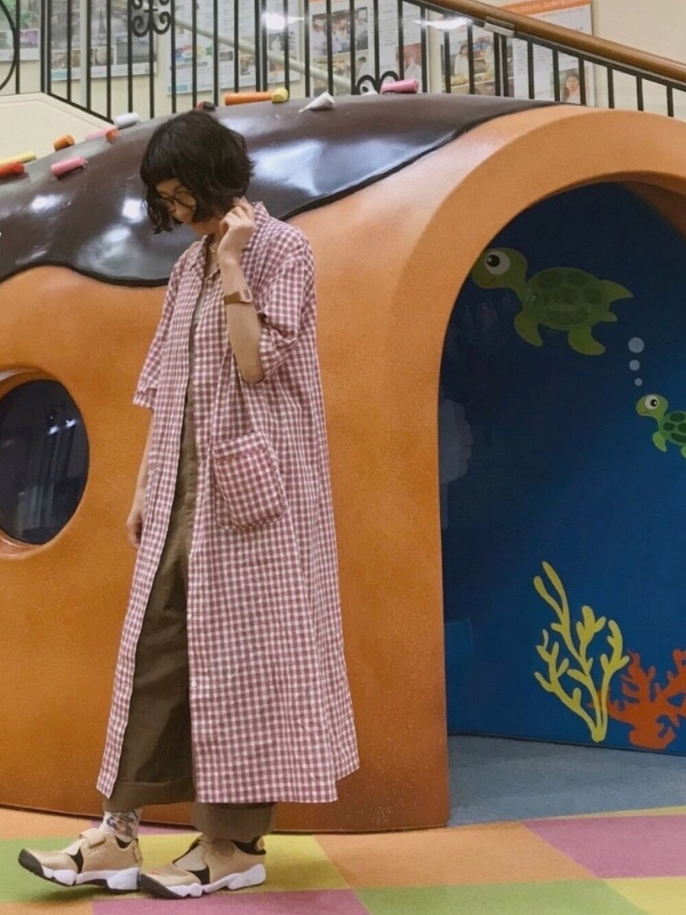 「エアリフト、シャツワンピース、サロペット、NIKE、ガウン、シャツワンピ」｜「Malleのmalle　チェック　ばあのスリーピングワンピース（ワンピース、レッド系）」を使った、ぱげ☆＊*さん（レディース・163cm）の夏コーディネートの1枚目の写真