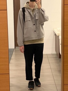 「グレージュ」｜「アイテム（ブルゾン）」を使った、こう。さん（メンズ・174cm）の秋コーディネート