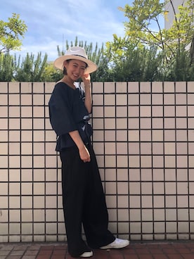 「CONVERSE TOKYO（コンバーストウキョウ）のアイテム」を使った、salahさん（レディース・157cm）の春コーディネート