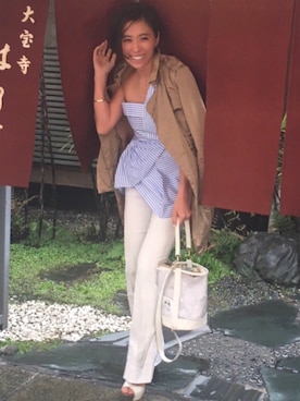 「MONCLER（モンクレール）のアイテム（トレンチコート）」を使った、光杉 真理子さん（レディース・168cm）の春コーディネート