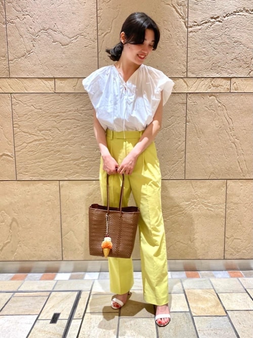 ユナイテッドアローズ アトレ恵比寿 ウィメンズストア市川珠萌さんのチャームを使ったコーディネート Zozotown