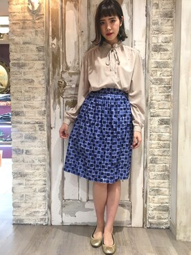 「LEBECCA boutique（レベッカブティック）のアイテム（シャツ/ブラウス、ベージュ系）」を使った、lebeccaboutique0312さん（レディース・158cm）の春コーディネート