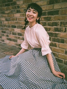 「LEBECCA boutique（レベッカブティック）のアイテム（シャツ/ブラウス、ピンク系）」を使った、lebeccaboutique0312さん（レディース・158cm）の春コーディネート