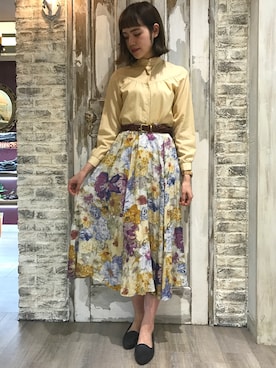 「LEBECCA boutique（レベッカブティック）のアイテム（シャツ/ブラウス、イエロー系）」を使った、lebeccaboutique0312さん（レディース・158cm）の夏コーディネート